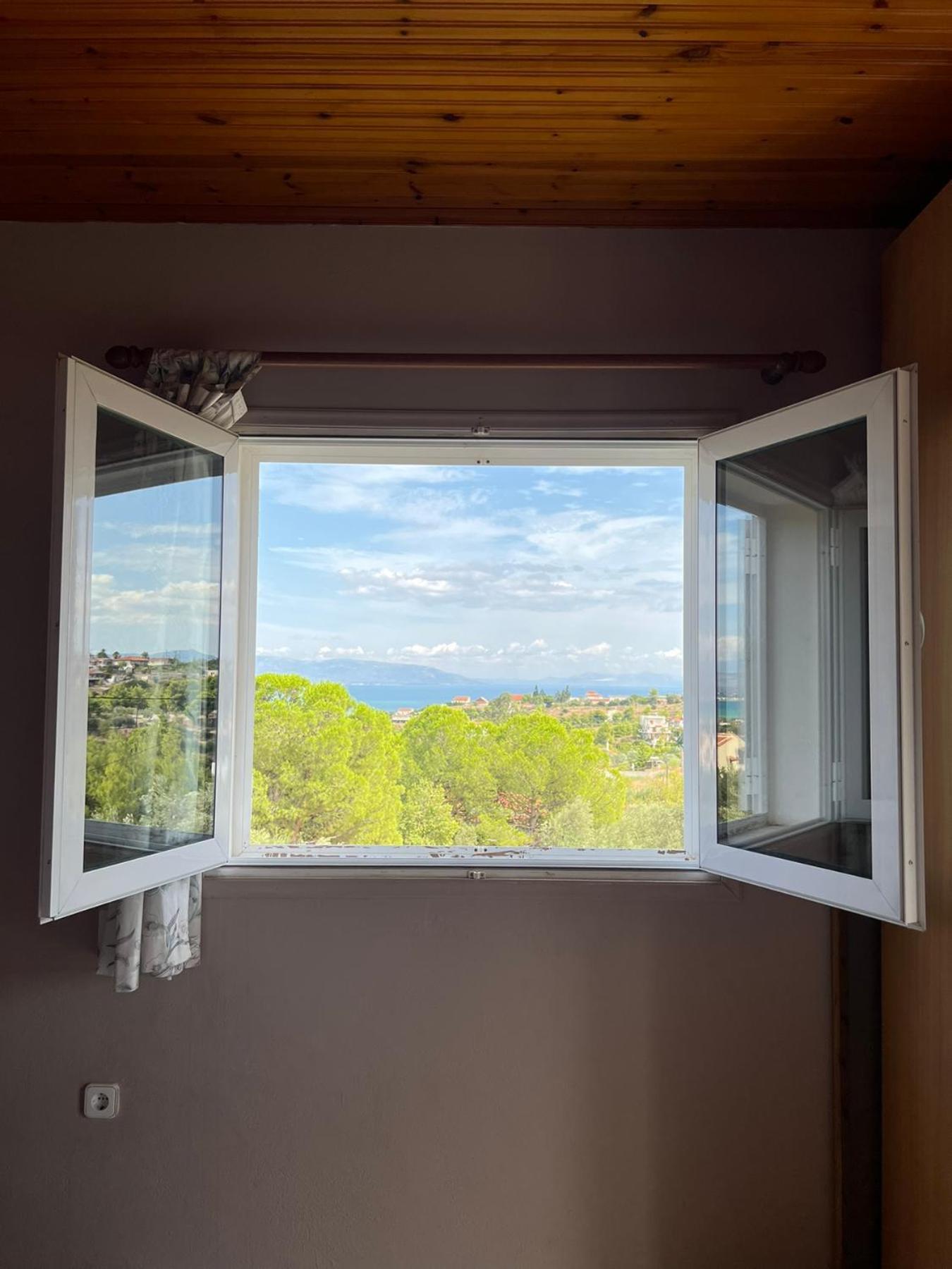 Villa Xenia'S Seaview House à Paralia Avlidhos Extérieur photo